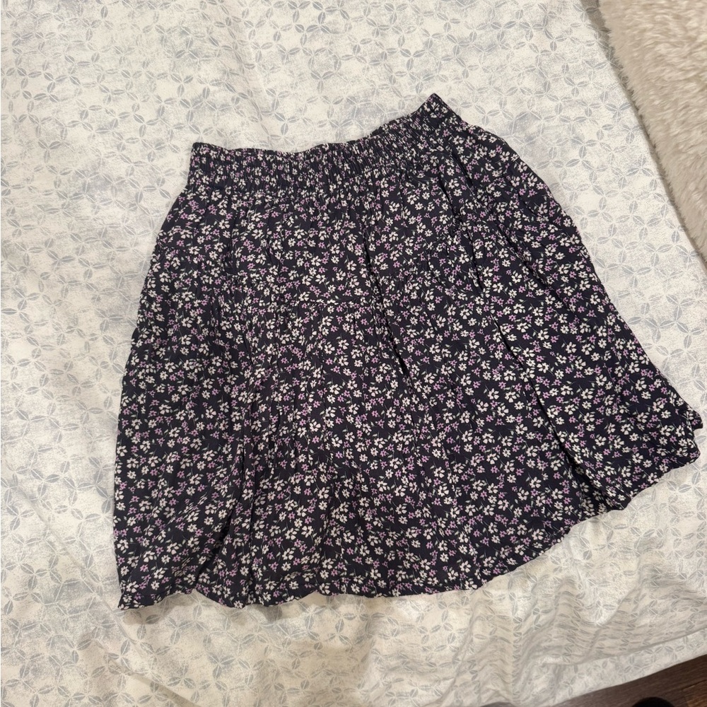 Zara girls floral printed mini skirt (shorts attached)